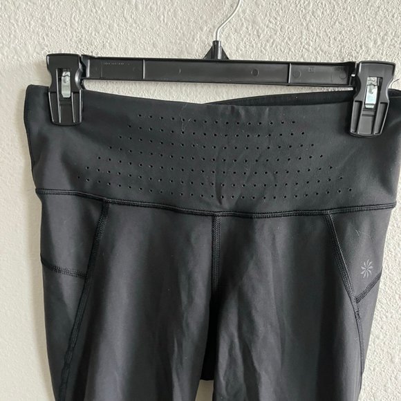 Athleta Women's Stealth Trucool Black Capri Laser Cut Leggings Size S - Picture 5 of 11